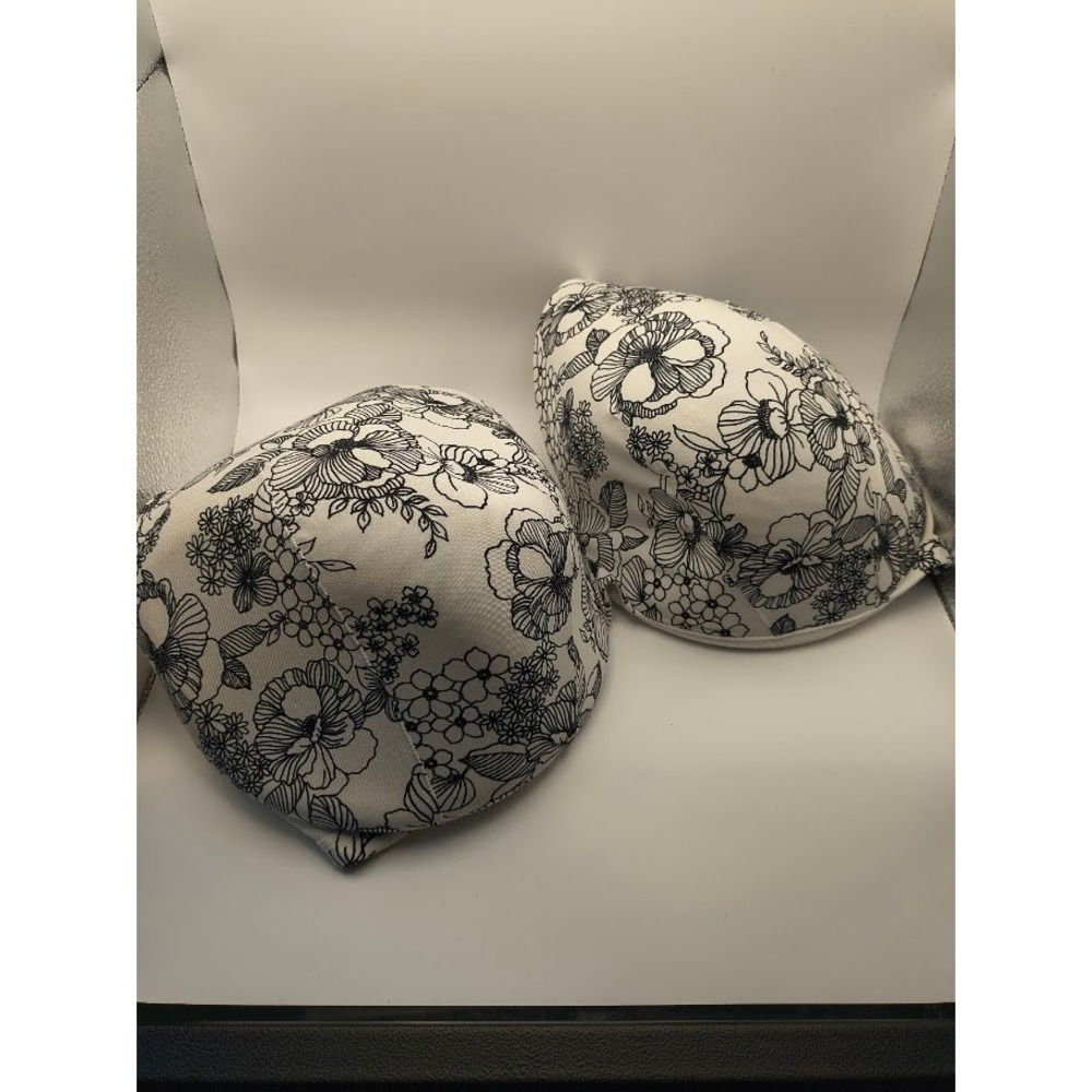 Cacique‎ Intimates Floral Print Full Coverage Underwire Bra - Size 42F